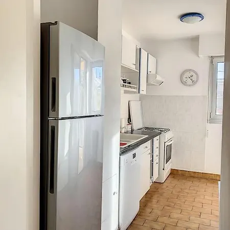 Les Pins Yourhosthelper Apartment
