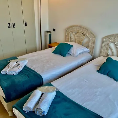 Les Pins Yourhosthelper Apartment