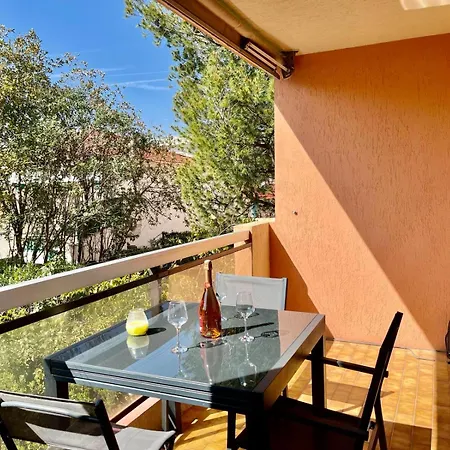 Les Pins Yourhosthelper Apartman *